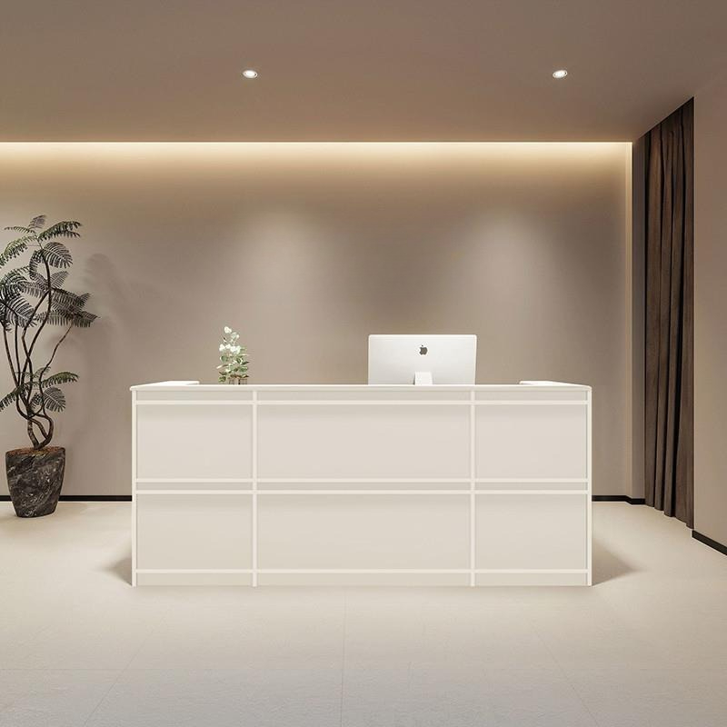 Biurka recepcyjne w stylu śred – Health Wellness Center recenzja i cena